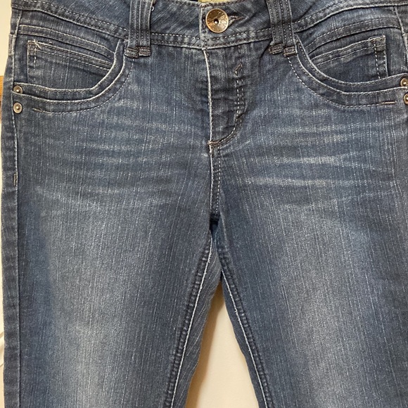 Democracy Justice Jeggings in medium wash - Picture 4 of 10